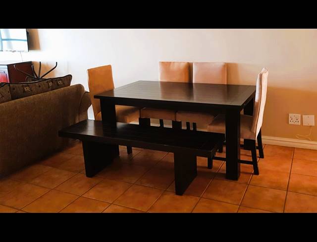 3 bed property to rent in ILLOVO BEACH